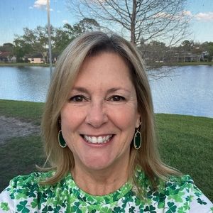 Meet your Posher, Debra